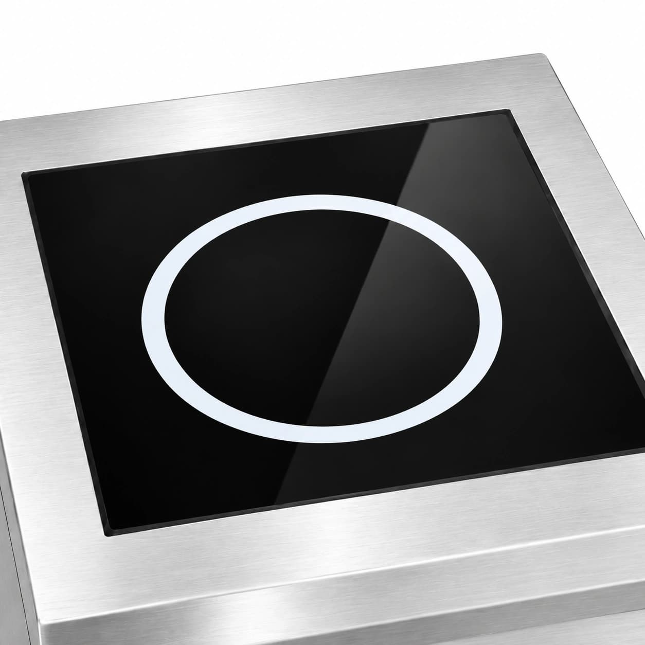 Flat crystal cooking plate on the 5 kW S Series induction cooker